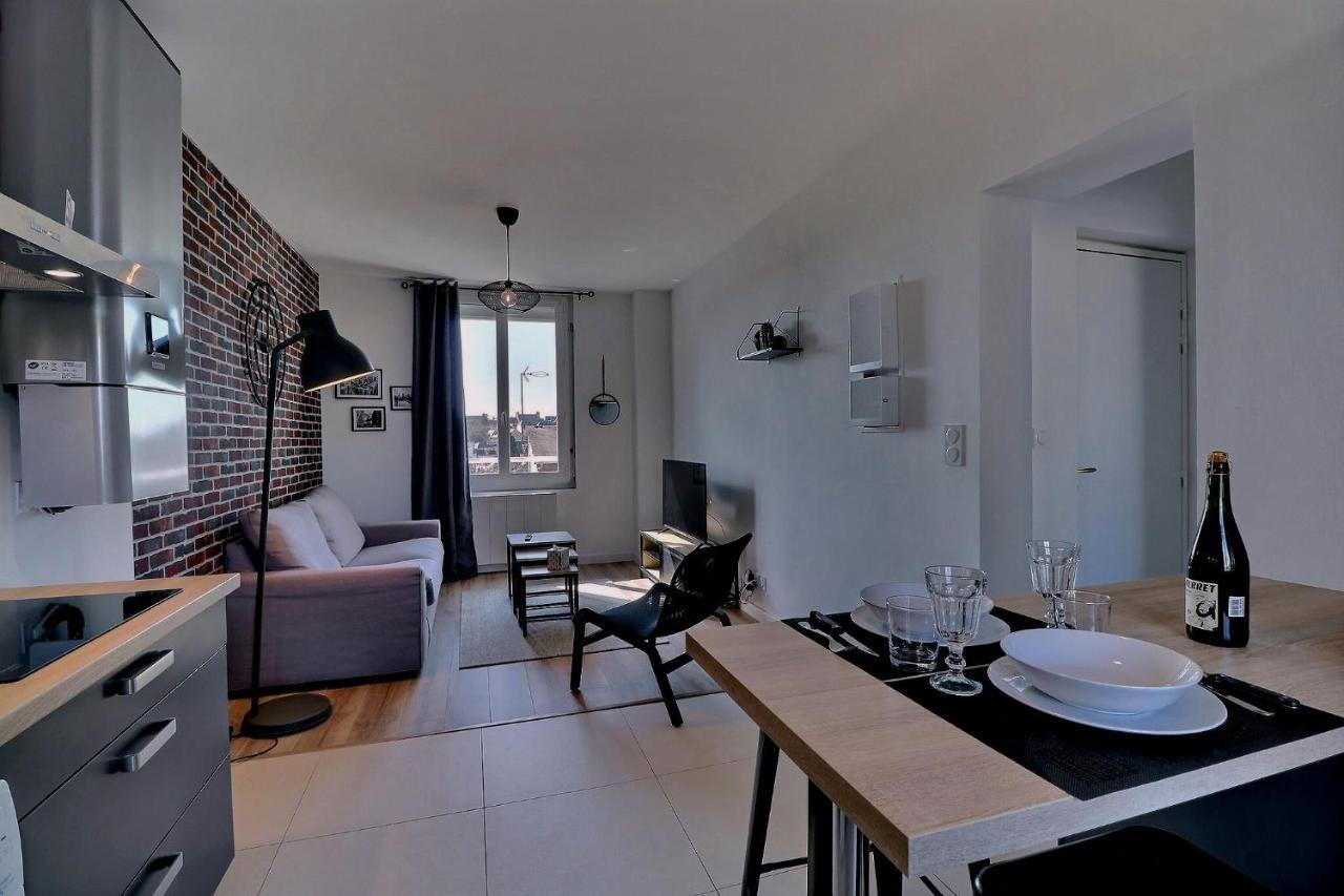 Appartement Logisy En Centre-Ville De Vitre I Logisy L'Indu Vitré Exterior foto